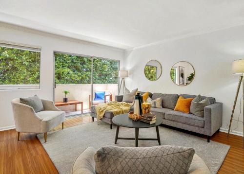 Two Bedroom Residence with Pool and Spa Access