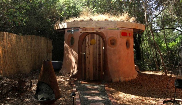 Unique Glamping Hobbit Hut at Spiritual Retreat near San Francisco, California