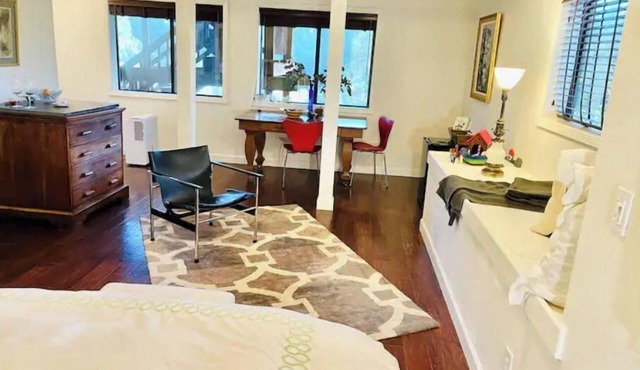 Unique private access studio with outdoor spa in paradise. in Nicasio