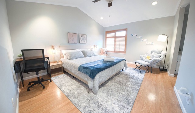 Upgraded 2BR Newark Home w/AC | Near Tesla