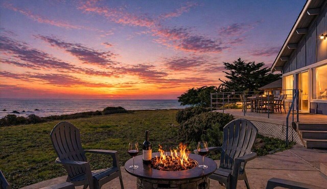 Walk to Beach! Game Room & Dog~Friendly~Bodega Bay Sonoma Coast Beach House