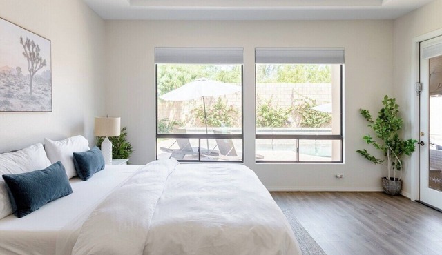 Walk to Festivals From a Modern Dream House Near La Quinta