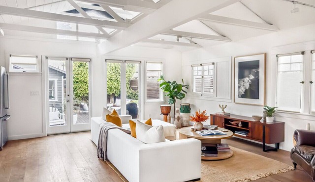 Welcome to our a sun-soaked Venice Beach retreat where boardwalk energy meets backyard calm.