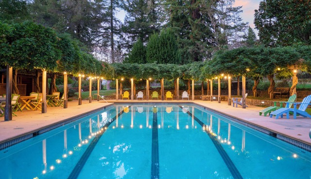 Wild Iris Retreat- Family Friendly Anderson Valley Estate with Pool, Sleeps 15