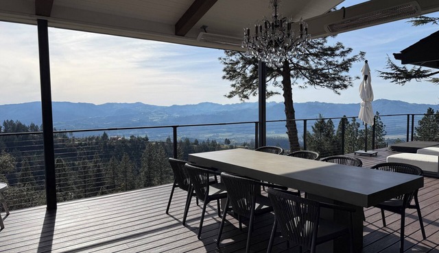 Wine Country Retreat on Howell Mountain – Valley Views, Outdoor Living & GYM.