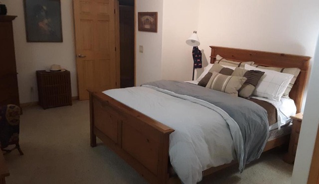 Winterfell Inn - No Xtra Fees, Dog OK, King & Queen Suites