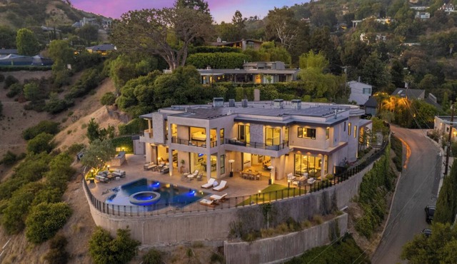 Zorada - Private Hollywood Hills Luxury with Endless Amenities and City Views
