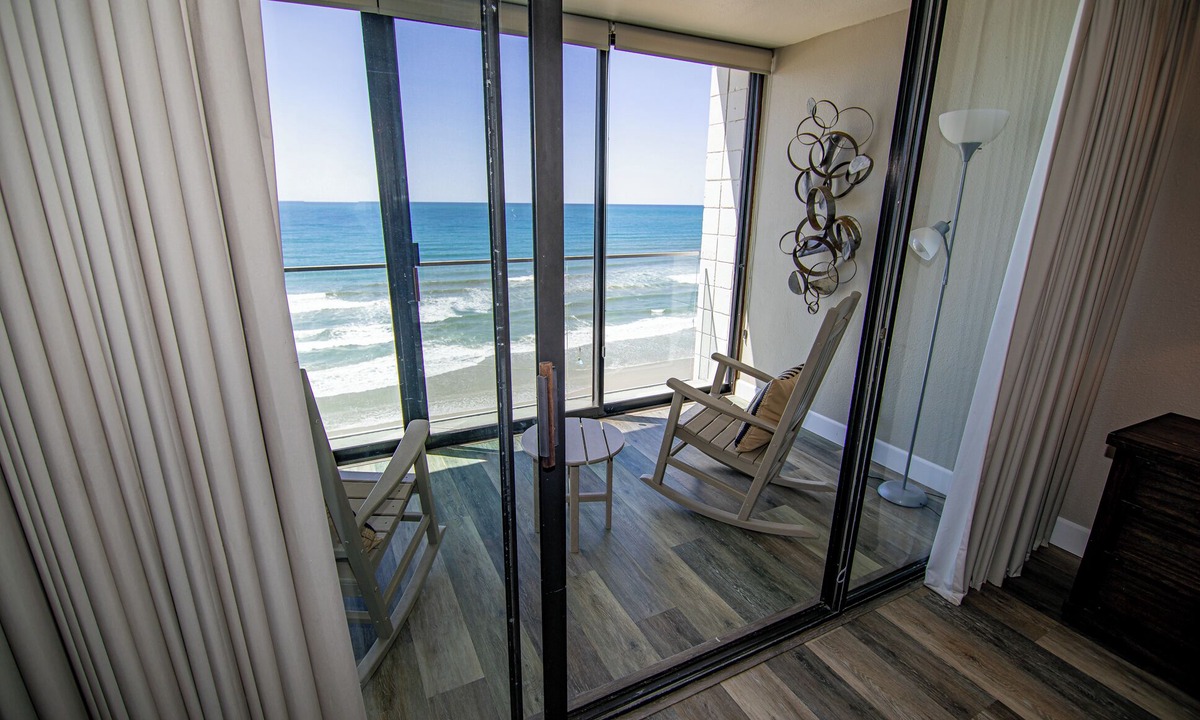 North Pacific Beach Condo | TWO BEDROOM CONDO #1003 FULL BEACH AND OCEAN VIEW