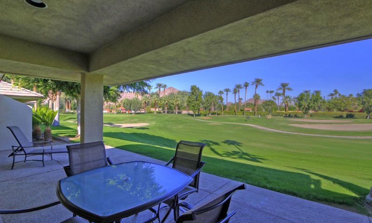 Village Condo | Stylish Golf Course Condo with Spectacular Mountain Views – LQ155