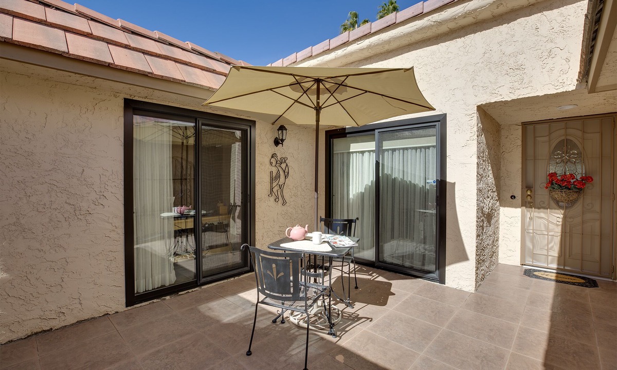 Cathedral City Condo | Beautifully renovated condo on the golf course