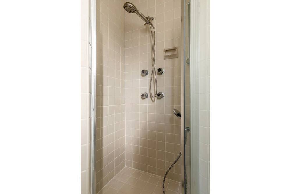 Photo of Bathroom in The Flats