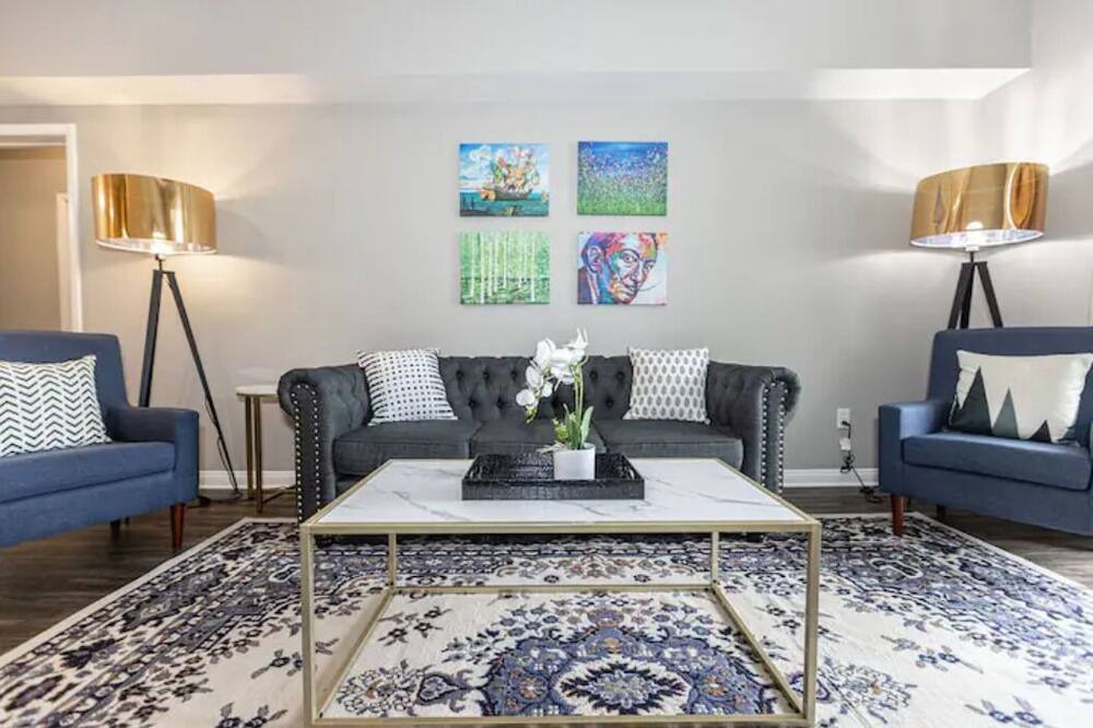Photo of Livingroom in Mission Valley West