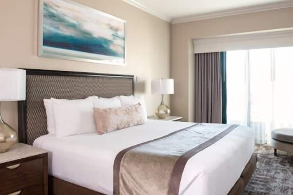 Photo of Bedroom in Gaslamp Quarter