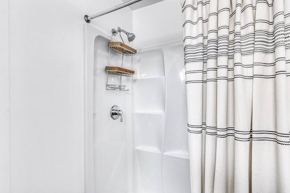 Photo of Bathroom in Valley Village