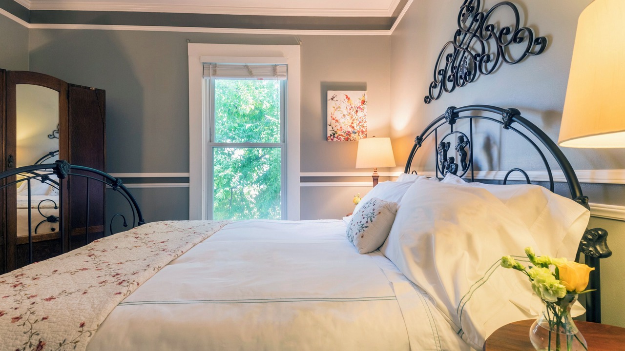 Photo of Bedroom in St. Helena