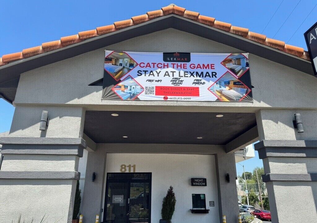 Photo of Outdoor in Silver Lake