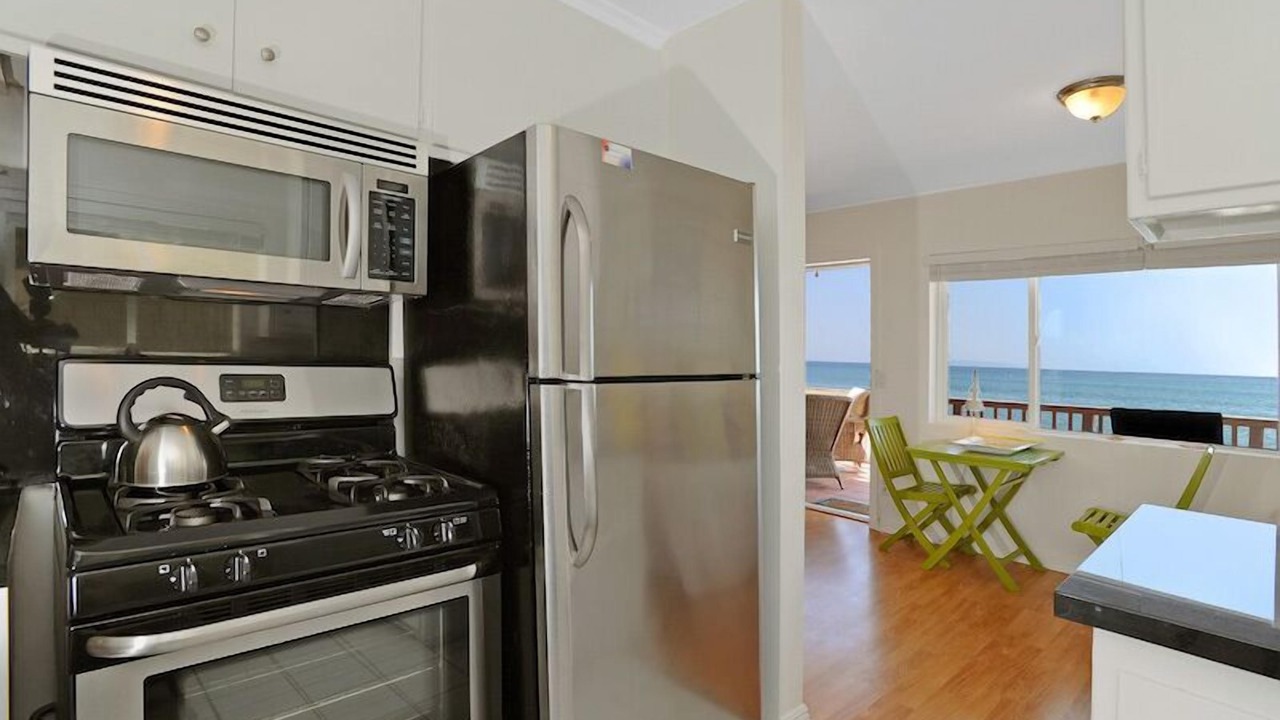 Photo of Kitchen in Eastern Malibu