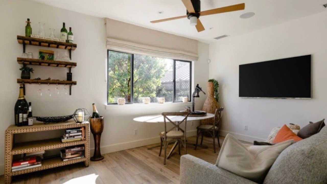 Photo of Livingroom in St. Helena