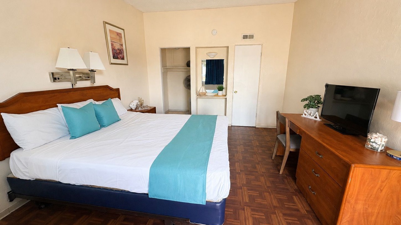 Photo of Bedroom in Crown Point