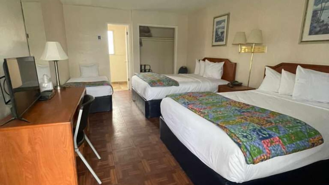Photo of Bedroom in Crown Point