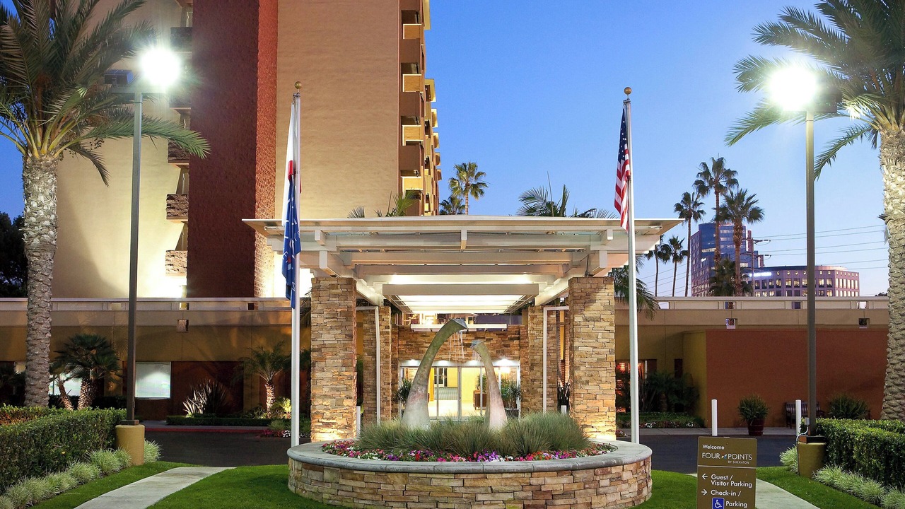 Photo of Outdoor in Fox Hills