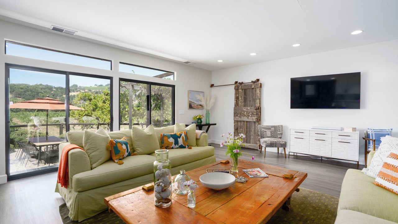 Photo of Livingroom in Healdsburg