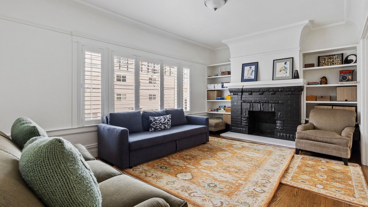 Photo of Livingroom in Central Richmond