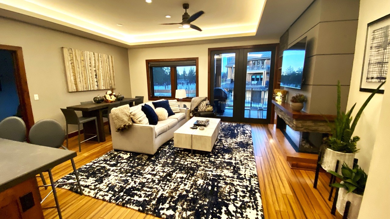 Photo of Livingroom in Lakeside Park