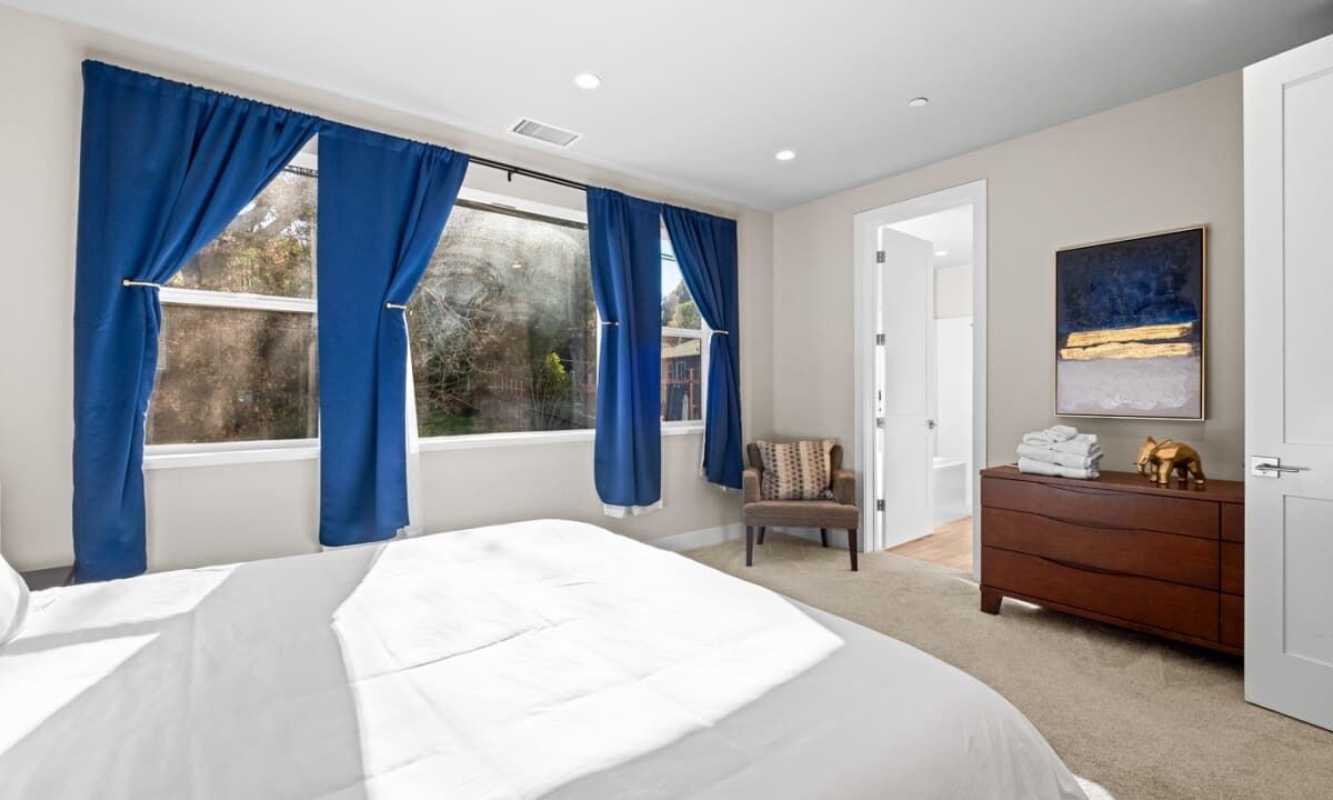 Photo of Bedroom in Forestville
