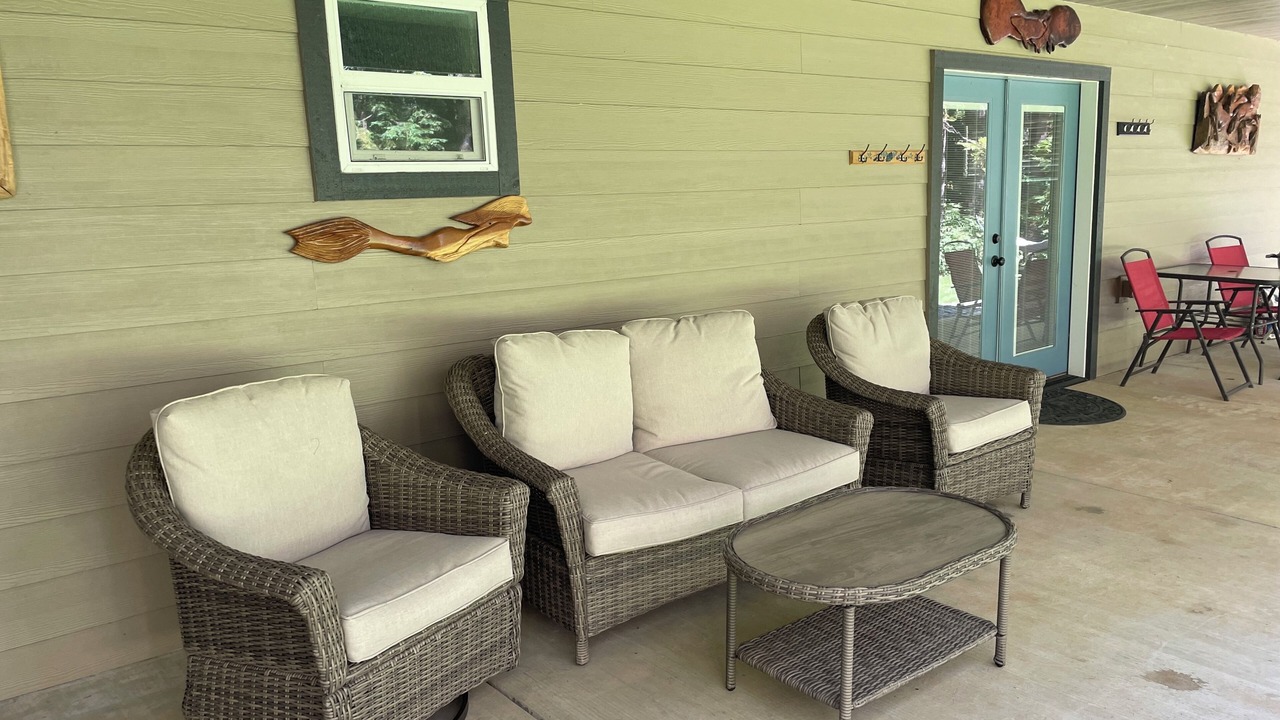 Photo of Patio Balcony in Crescent City