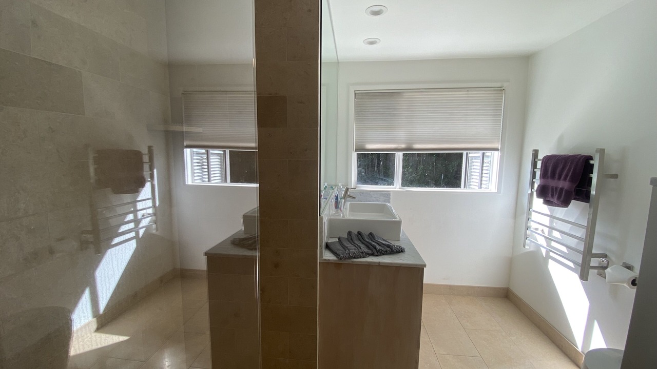 Photo of Bathroom in Leland Manor