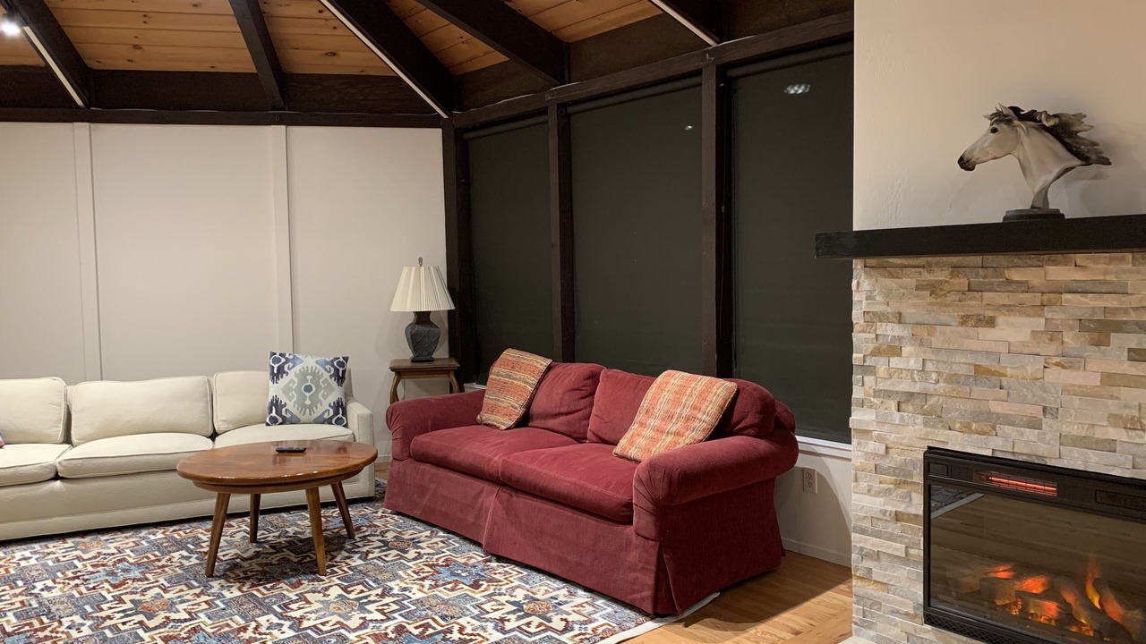 Photo of Livingroom in St. Helena