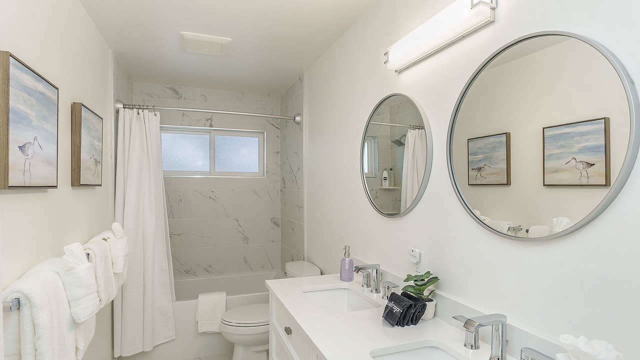 Photo of Bathroom in Del Monte Forest