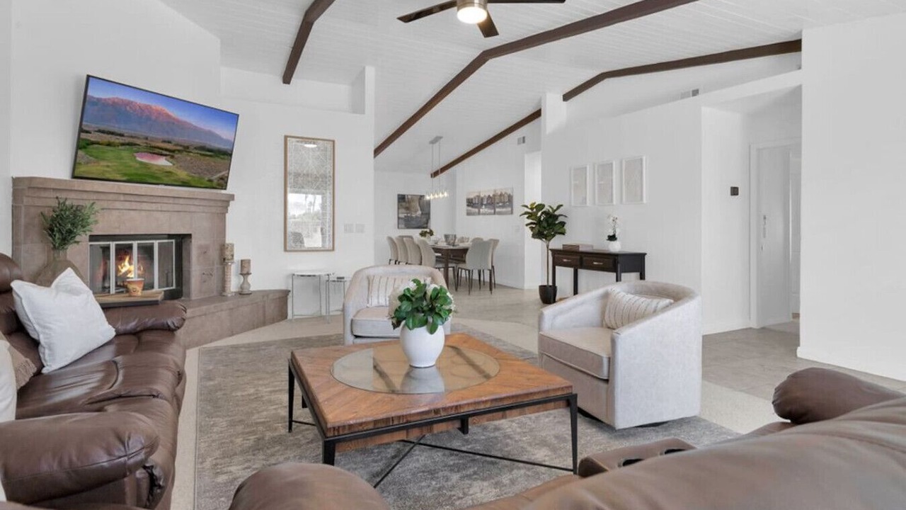 Photo of Livingroom in Bermuda Dunes