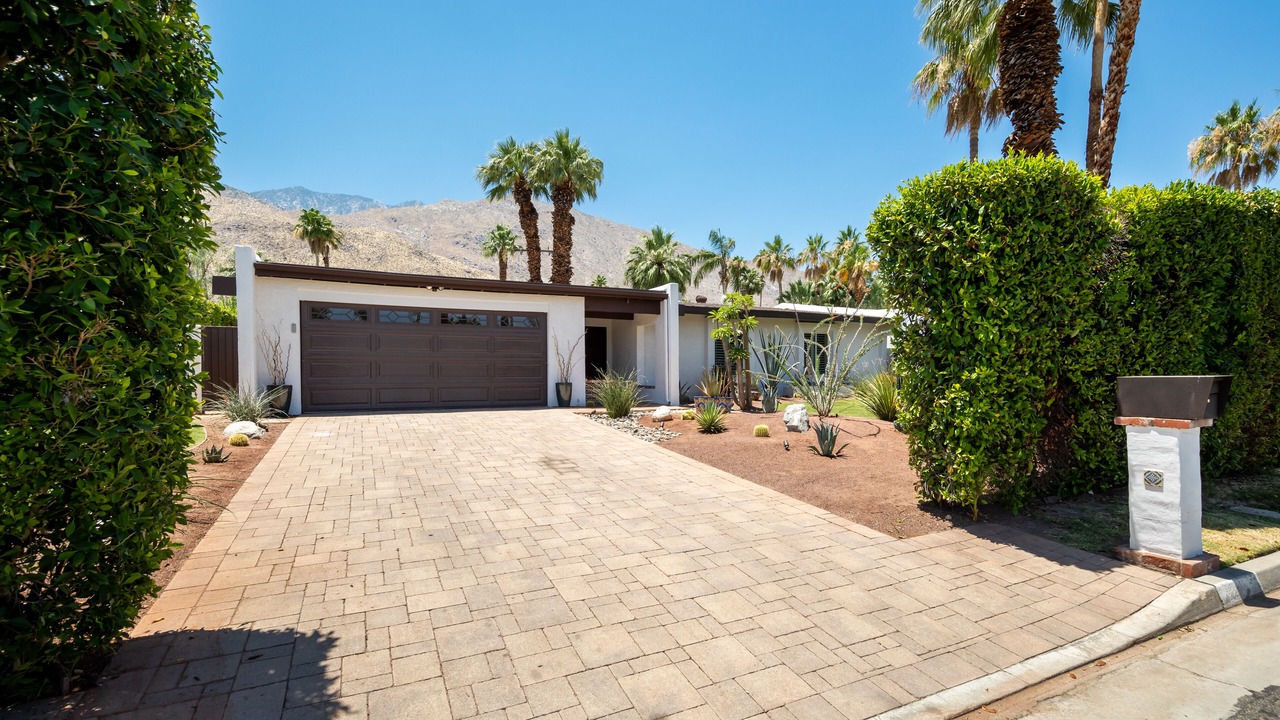 Photo of Outdoor in Tahquitz River Estates