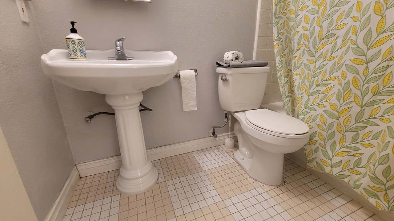 Photo of Bathroom in Beverly Hills
