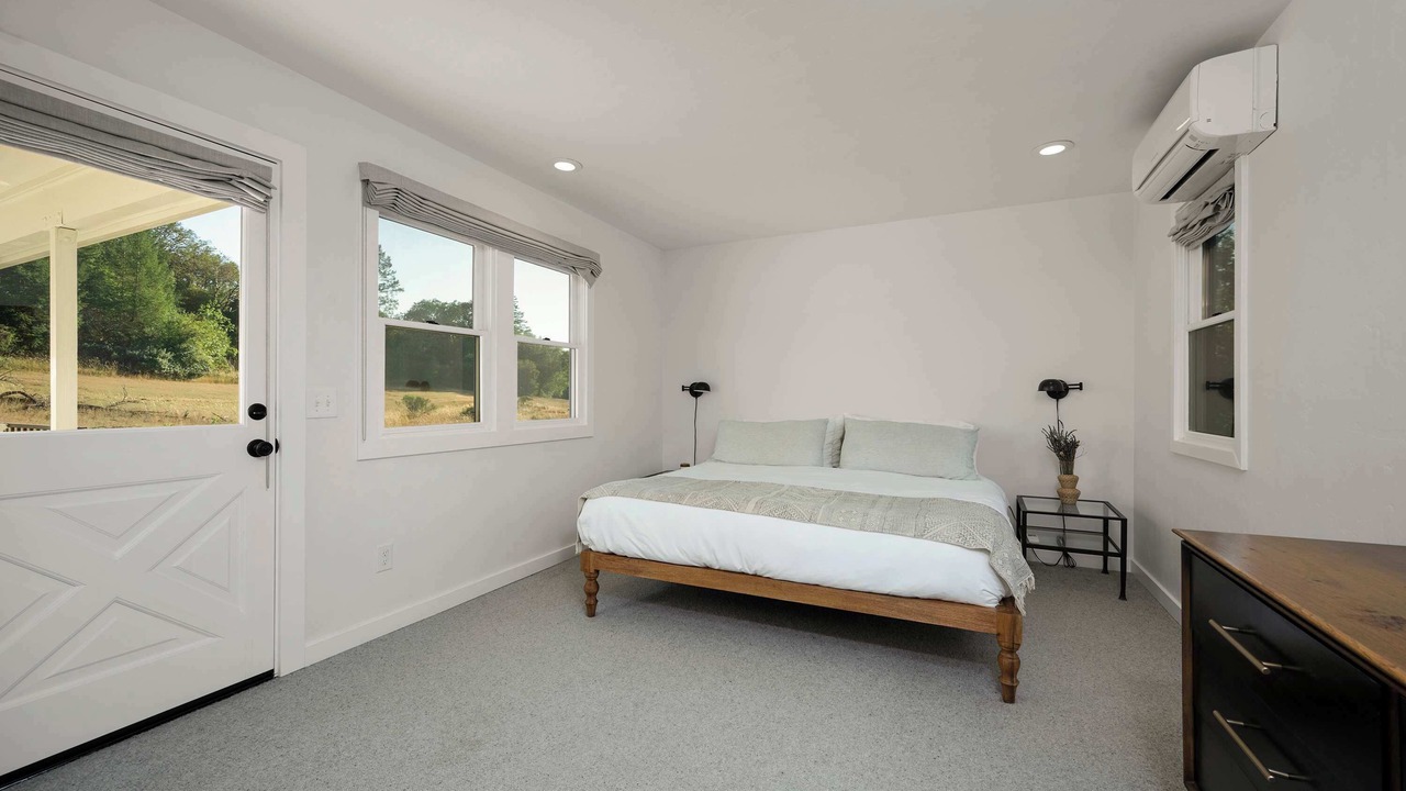 Photo of Bedroom in Calistoga