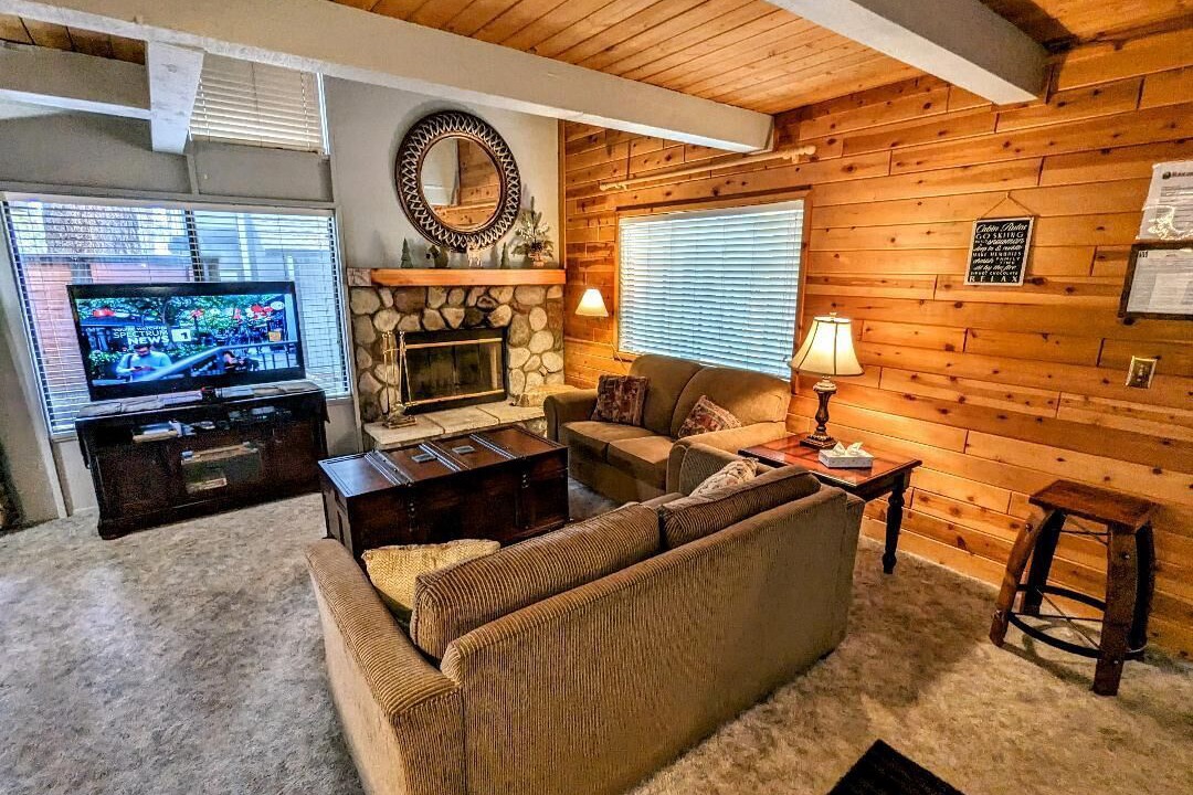 Photo of Livingroom in Big Bear Lake