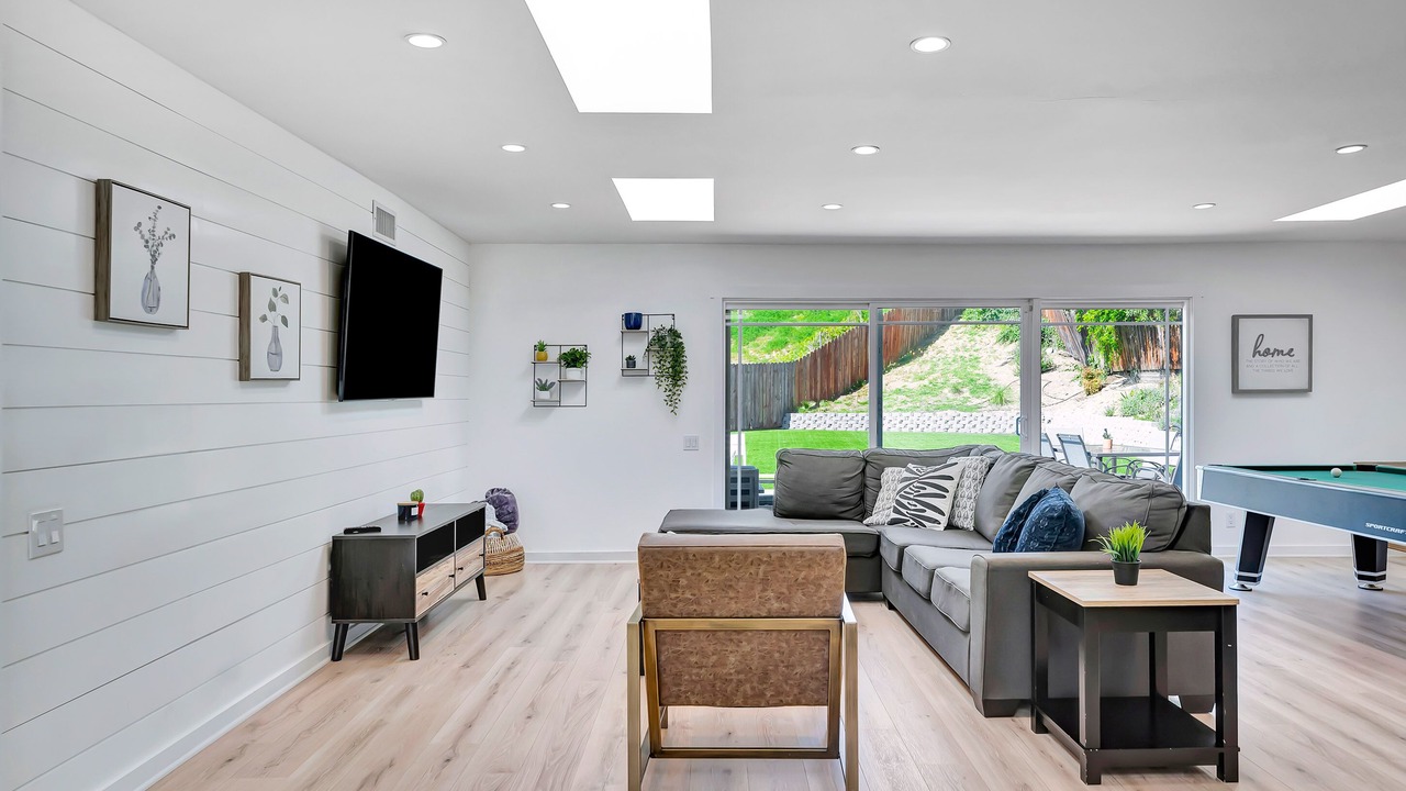 Photo of Livingroom in Malibu Canyon