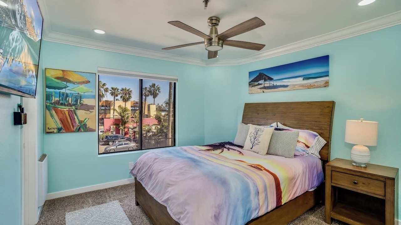 Photo of Bedroom in Pacific Beach