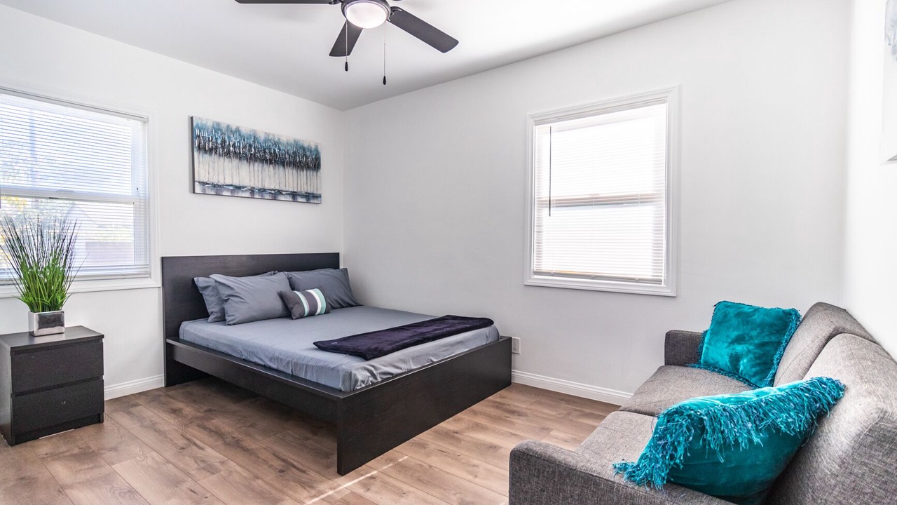 Photo of Bedroom in North Hollywood