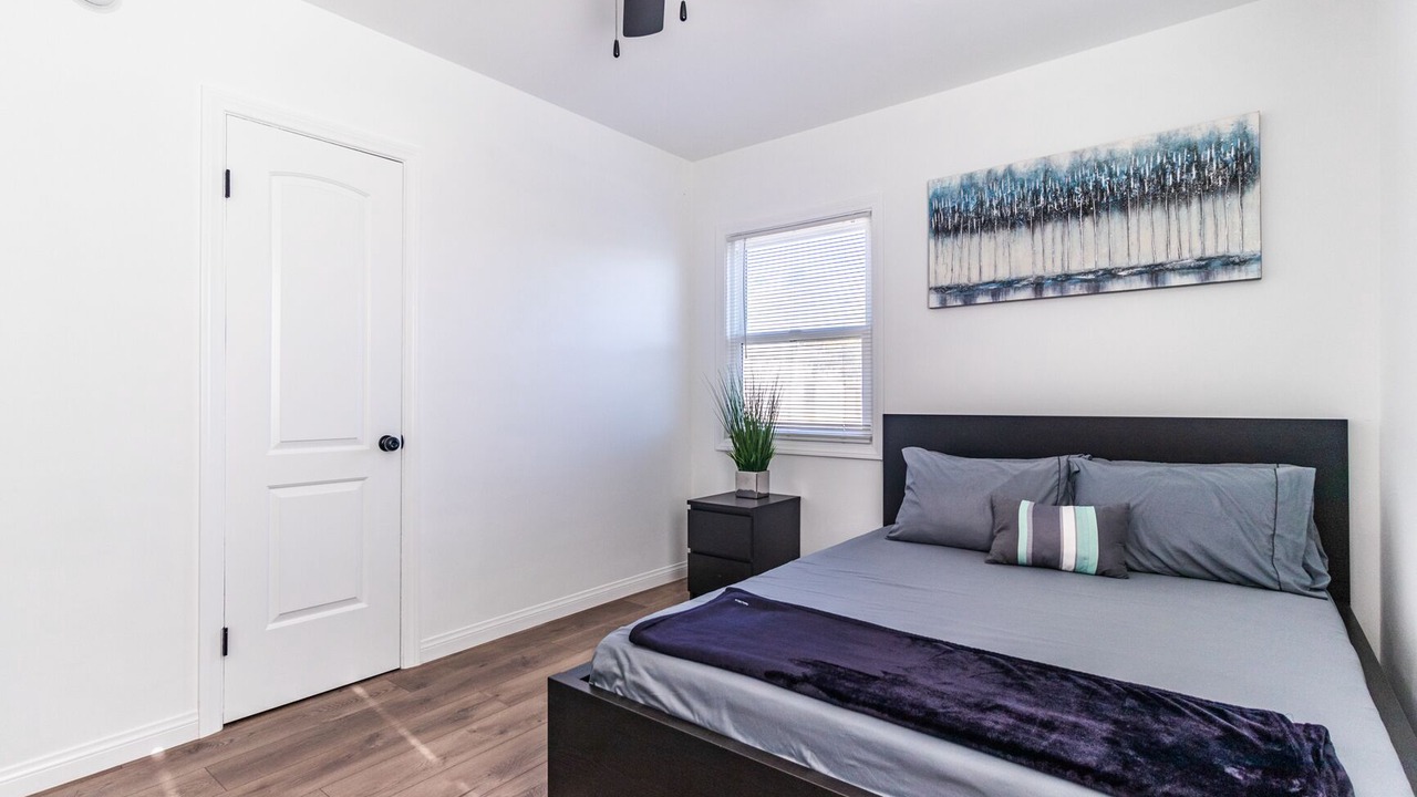 Photo of Bedroom in North Hollywood