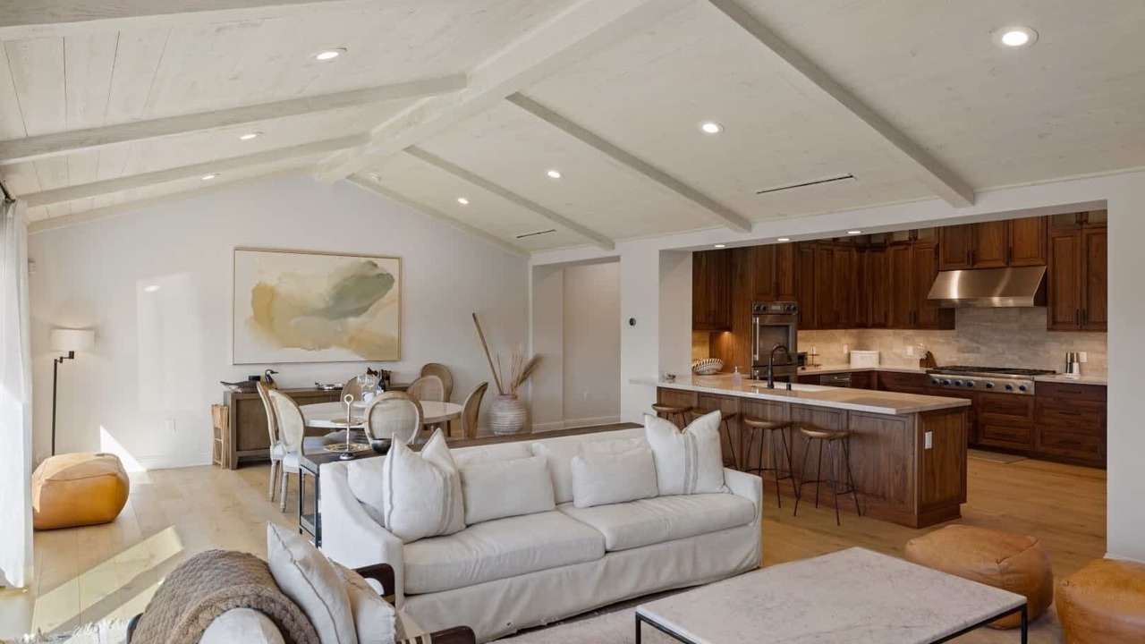 Photo of Livingroom in Del Monte Forest