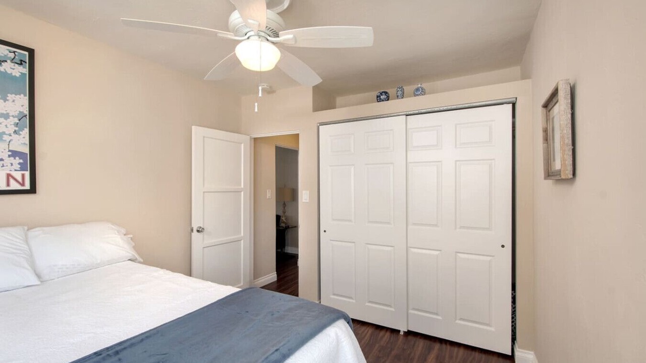Photo of Bedroom in Mission Beach