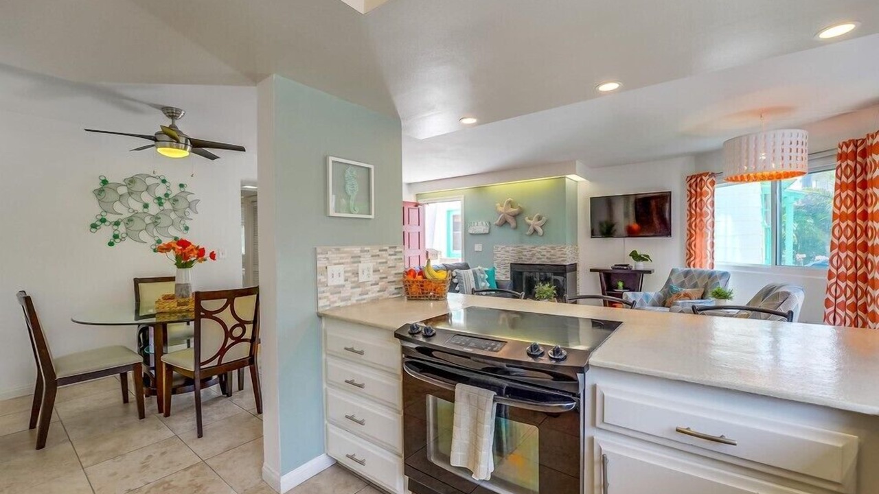 Photo of Kitchen in South Mission Beach