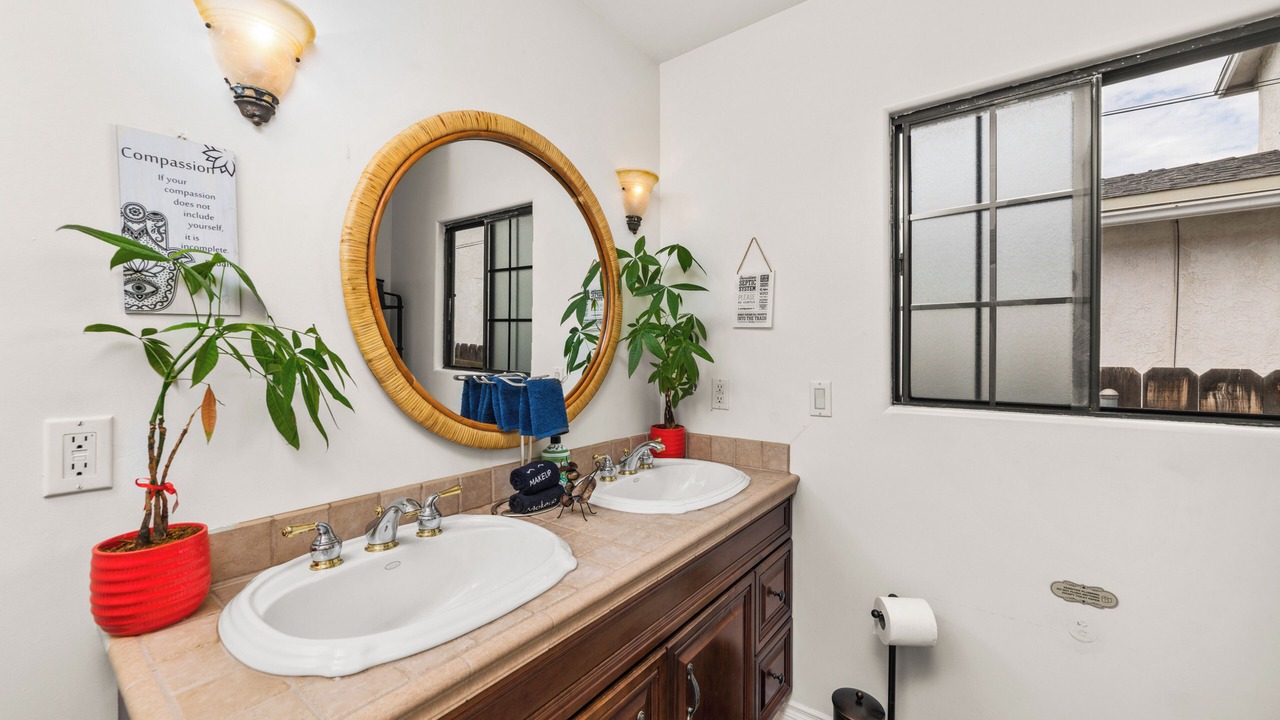 Photo of Bathroom in Lincoln Acres