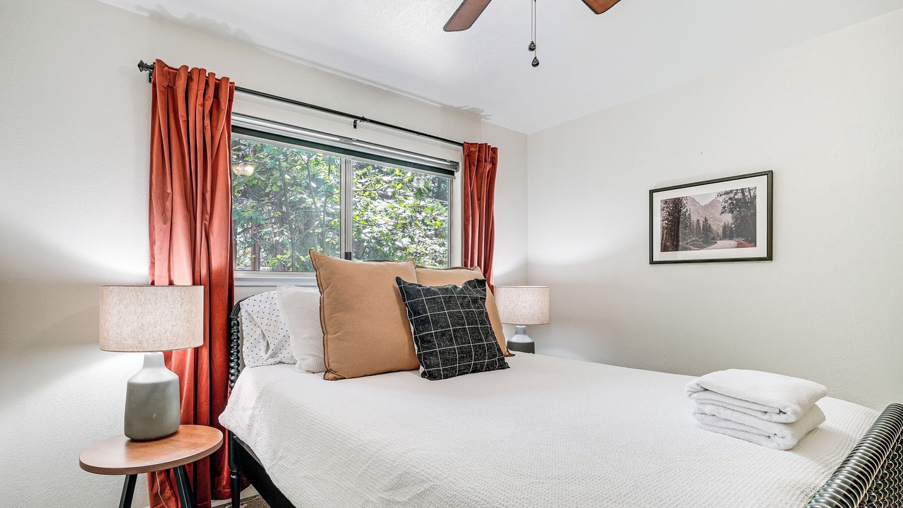 Photo of Bedroom in Glencoe
