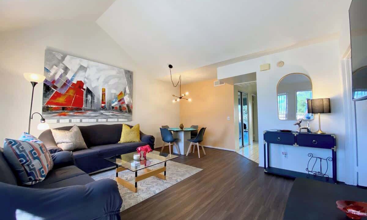 Photo of Livingroom in Cathedral City