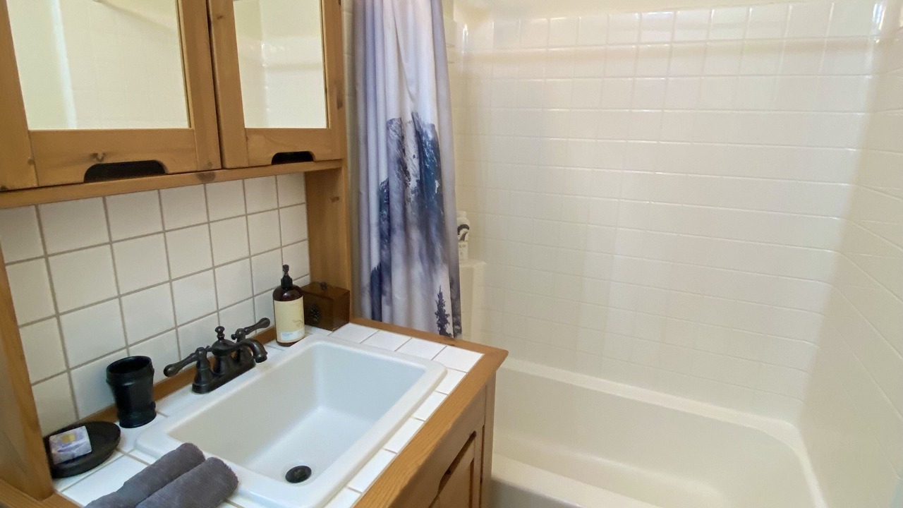 Photo of Bathroom in Julian