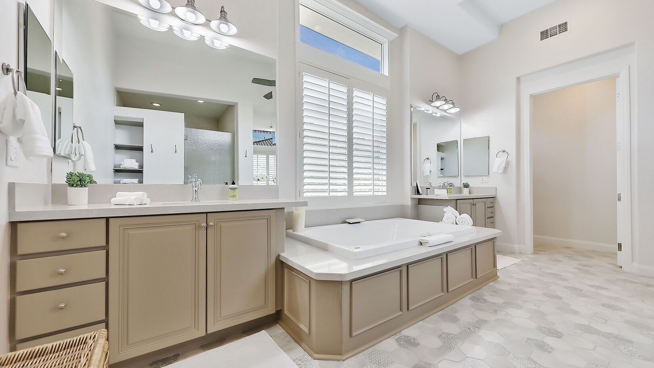 Photo of Bathroom in La Quinta